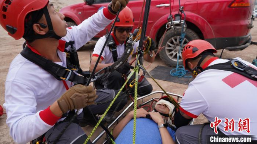 中央纪委国家监委第二监督检查室副主任、一级巡视员刘燃被“双开”。山西运城平陆县委书记麻军泽被查。山西省小企业发展促进局原党组书记、局长薛江炤被逮捕。大学原党委副书记任钢建接受纪律审查和监察调查。安徽省